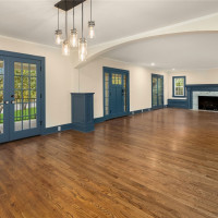 10425 Des Moines Memorial Drive S, Seattle, WA 98168