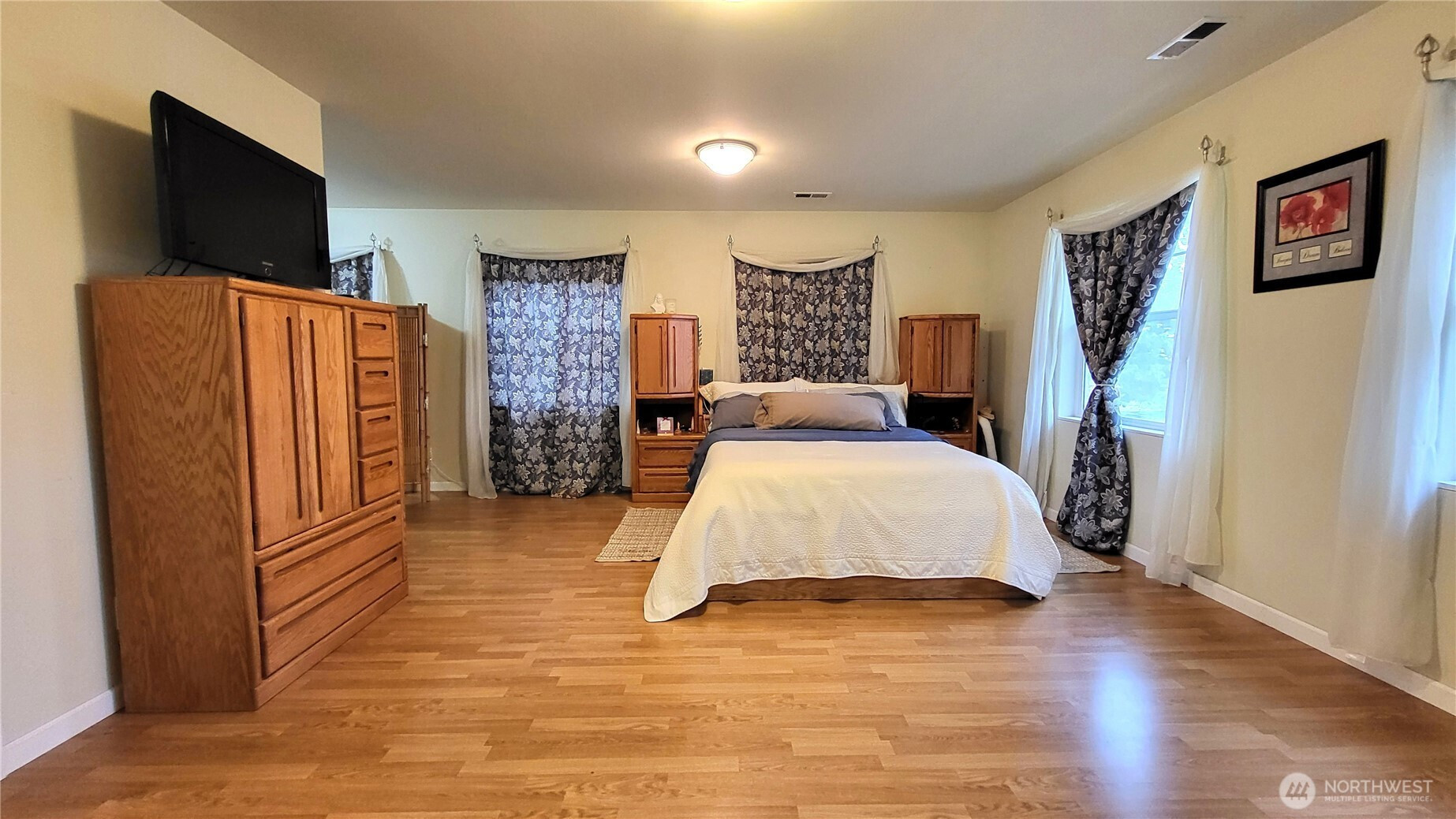 1113 S County Road, Warden, WA 98857