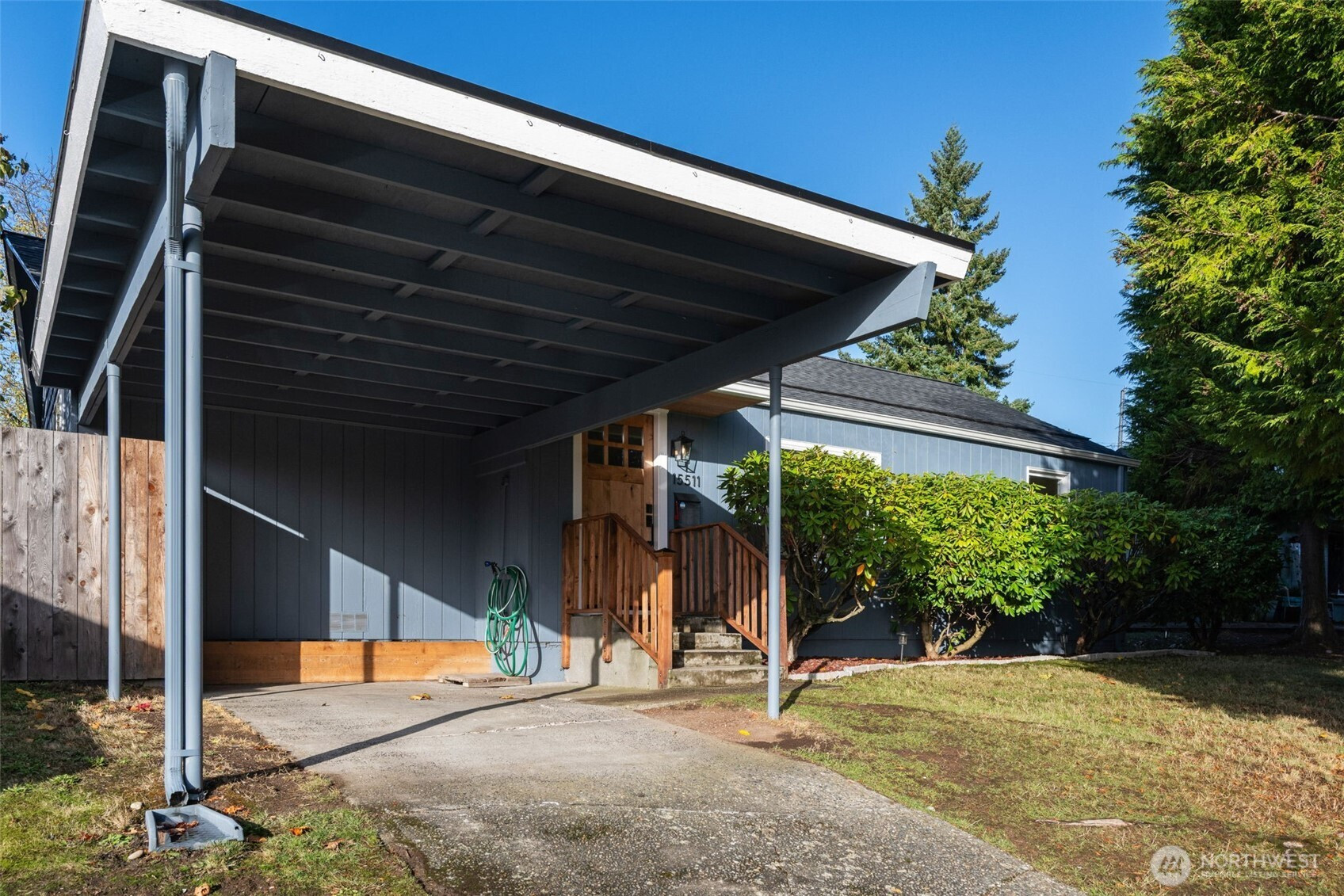 15511 10th Avenue NE, Shoreline, WA 98155