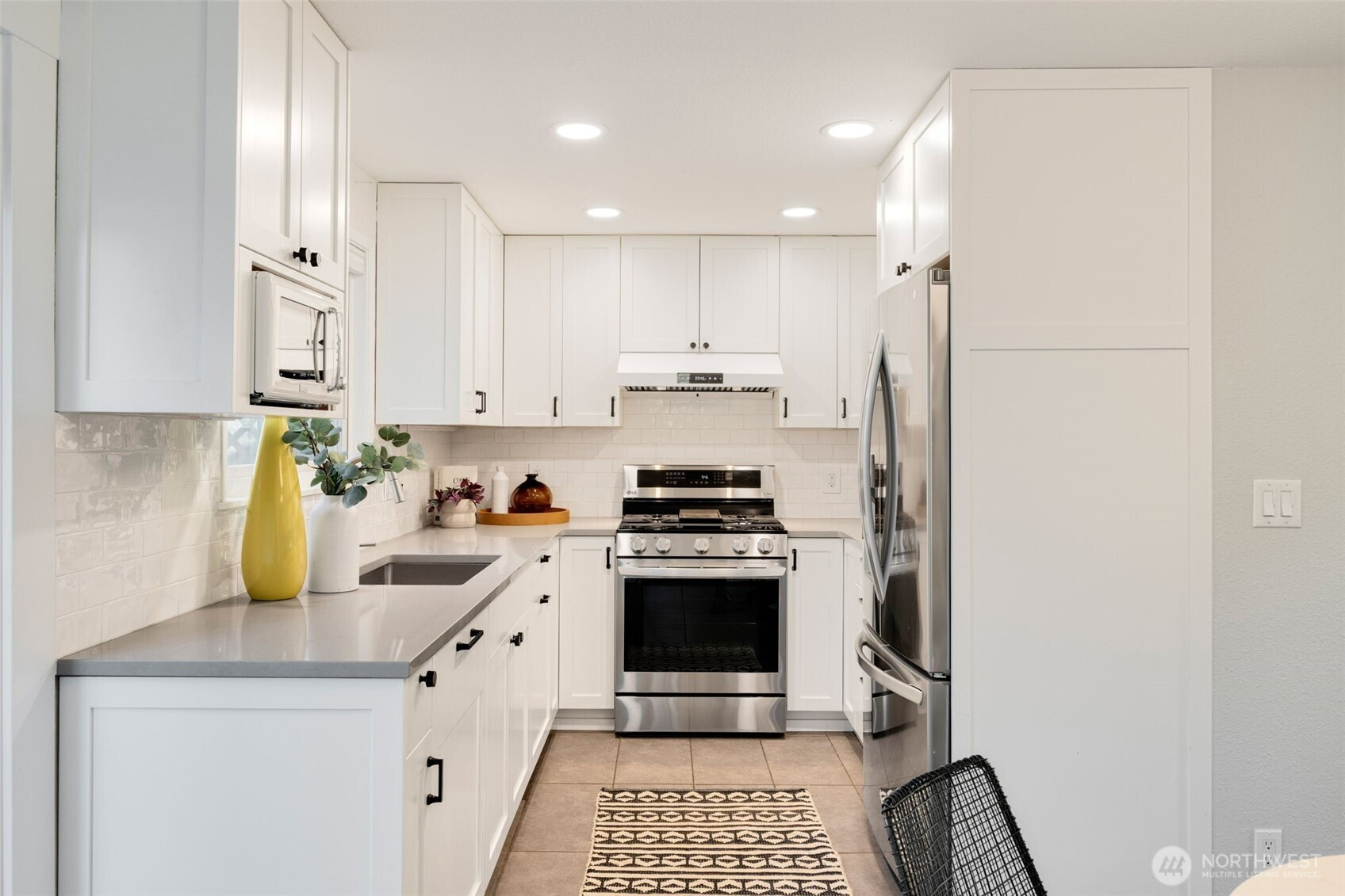 15511 10th Avenue NE, Shoreline, WA 98155