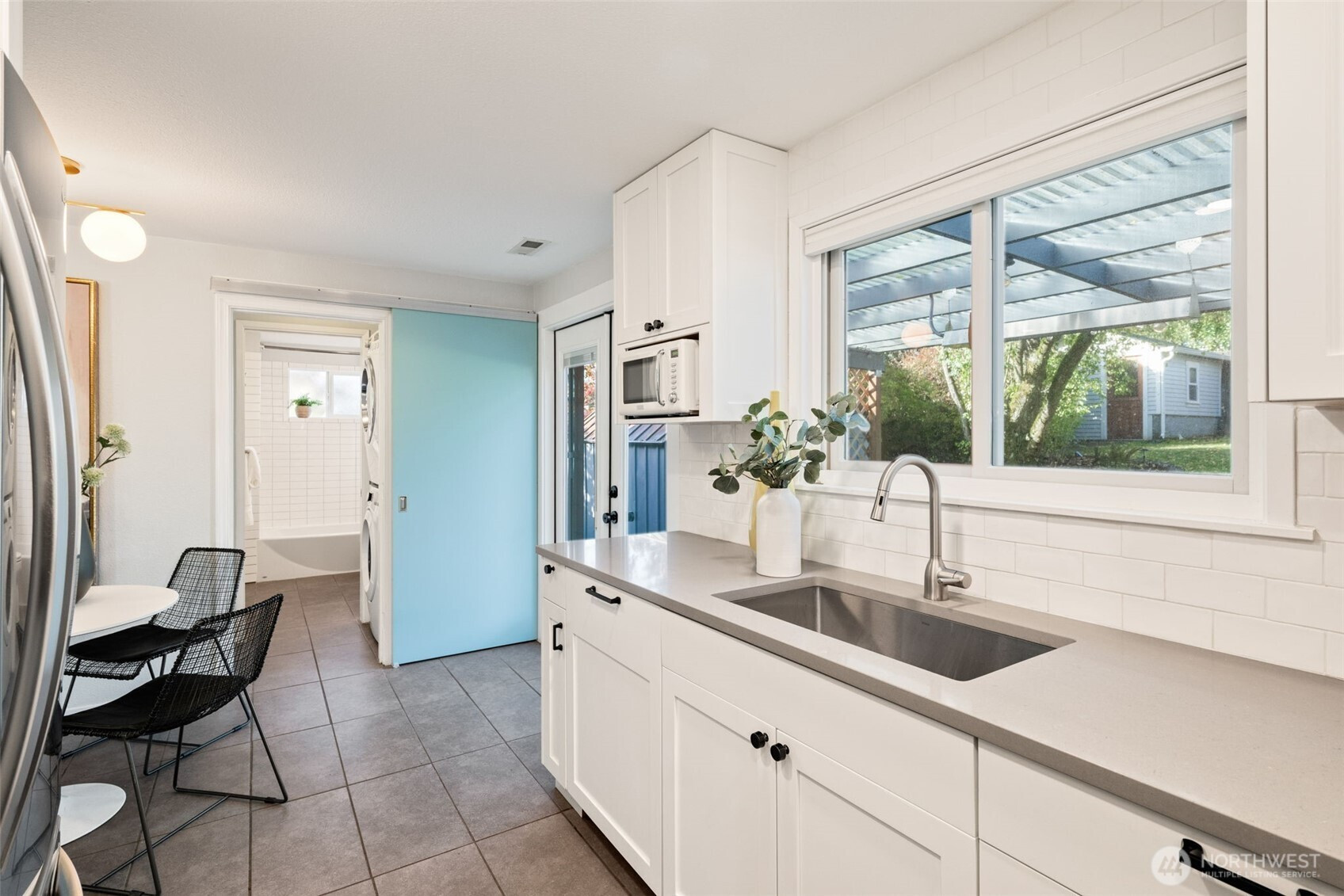 15511 10th Avenue NE, Shoreline, WA 98155