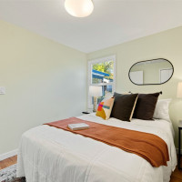 15511 10th Avenue NE, Shoreline, WA 98155