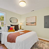 15511 10th Avenue NE, Shoreline, WA 98155