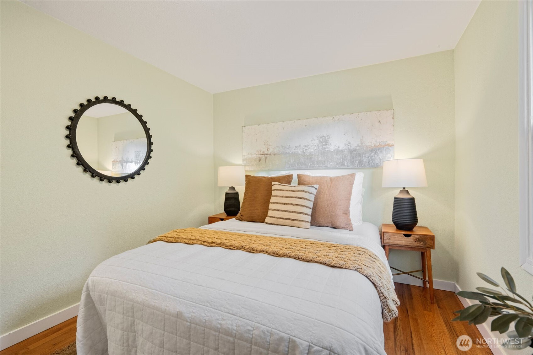 15511 10th Avenue NE, Shoreline, WA 98155