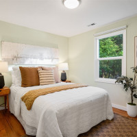 15511 10th Avenue NE, Shoreline, WA 98155