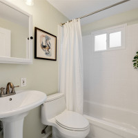 15511 10th Avenue NE, Shoreline, WA 98155