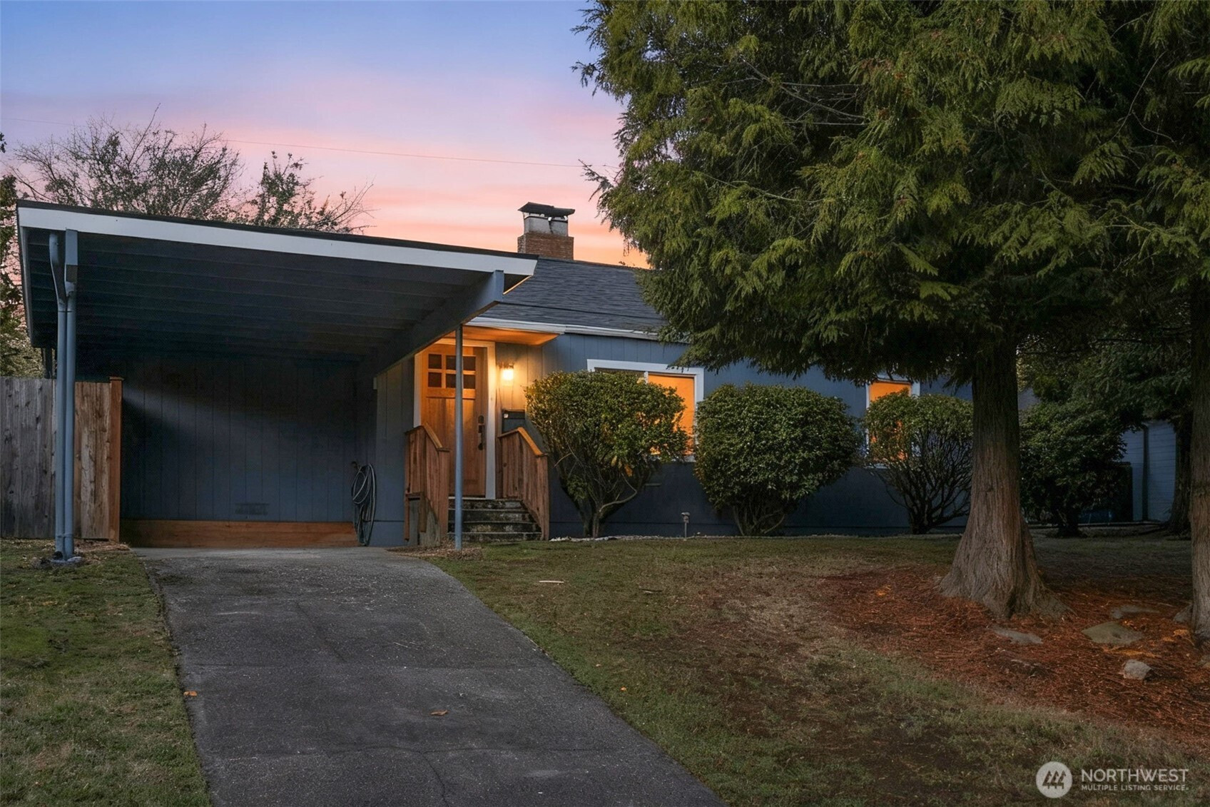 15511 10th Avenue NE, Shoreline, WA 98155