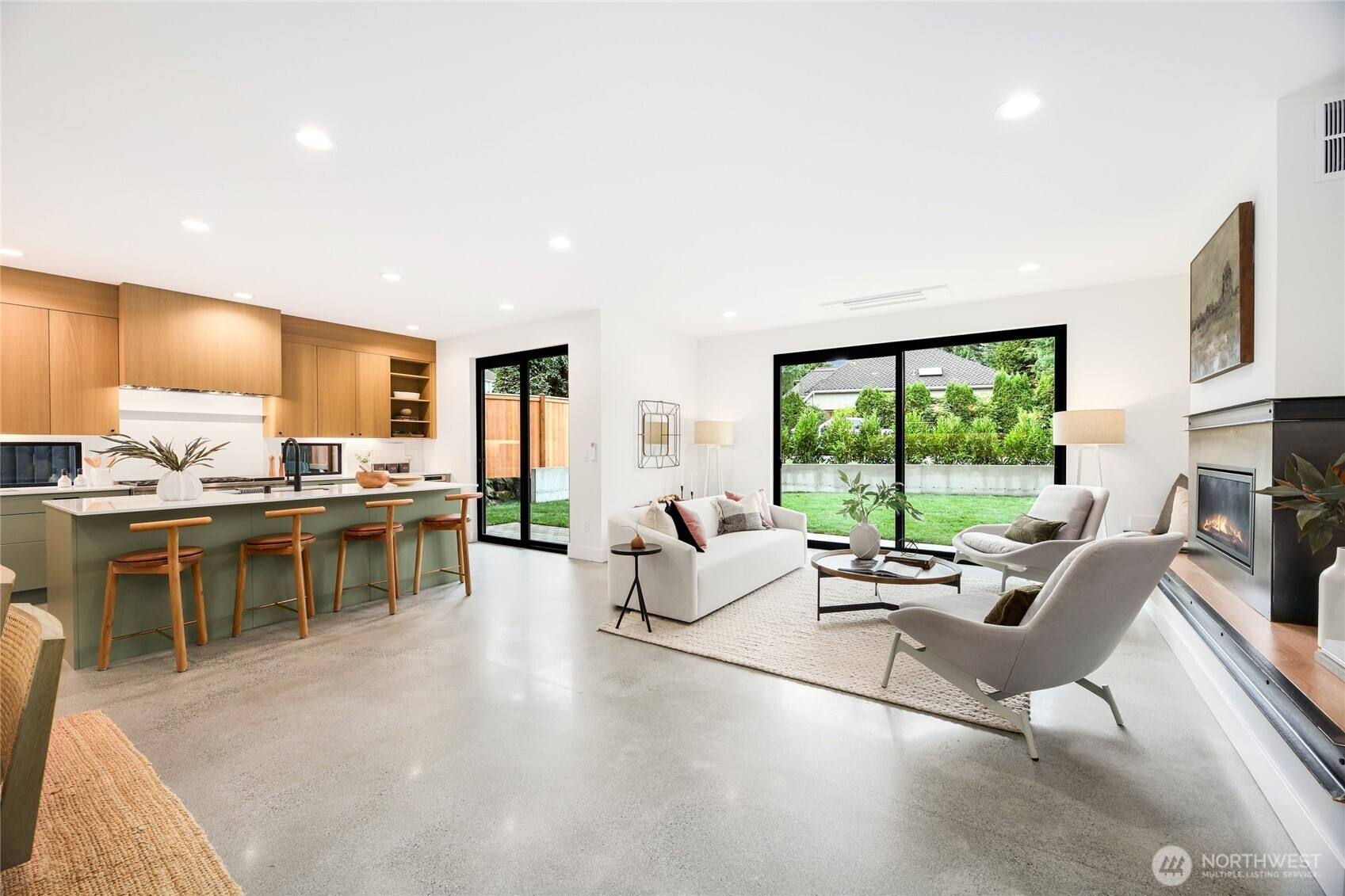 6816 128th Avenue NE, Kirkland, WA 98033