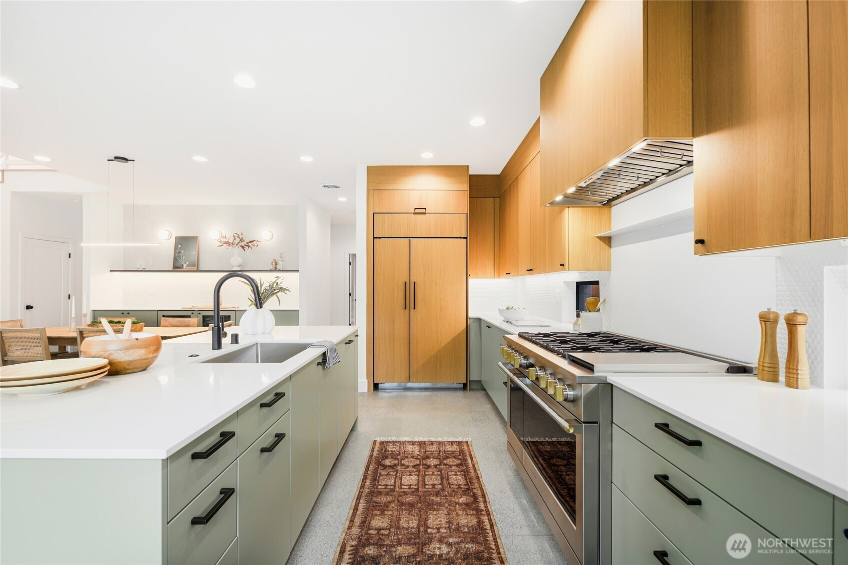 6816 128th Avenue NE, Kirkland, WA 98033