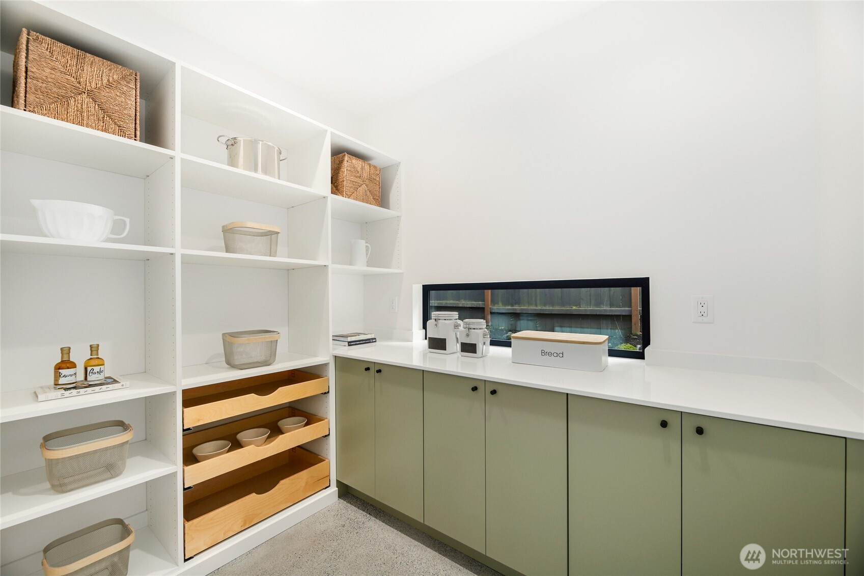 6816 128th Avenue NE, Kirkland, WA 98033