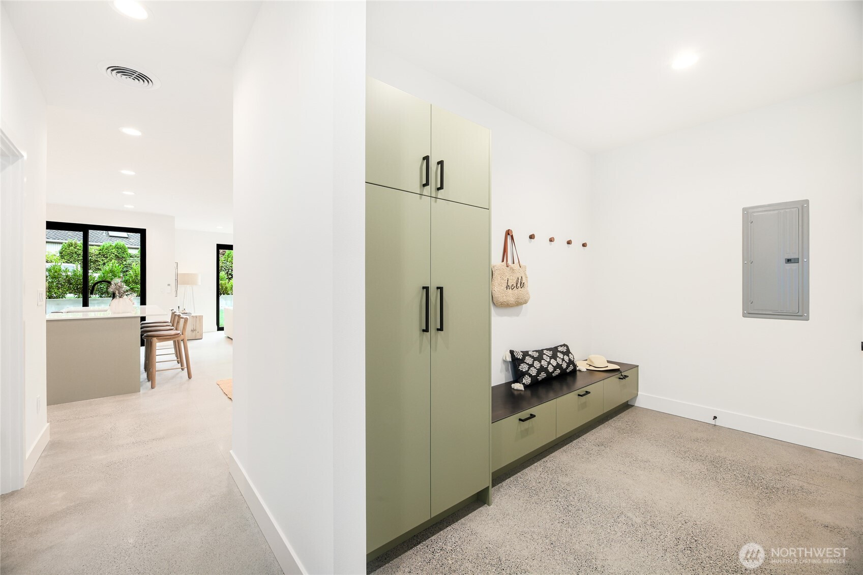 6816 128th Avenue NE, Kirkland, WA 98033