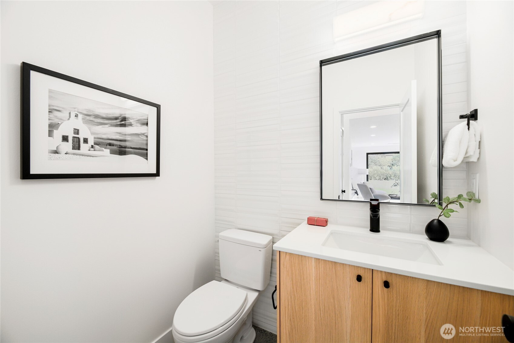 6816 128th Avenue NE, Kirkland, WA 98033