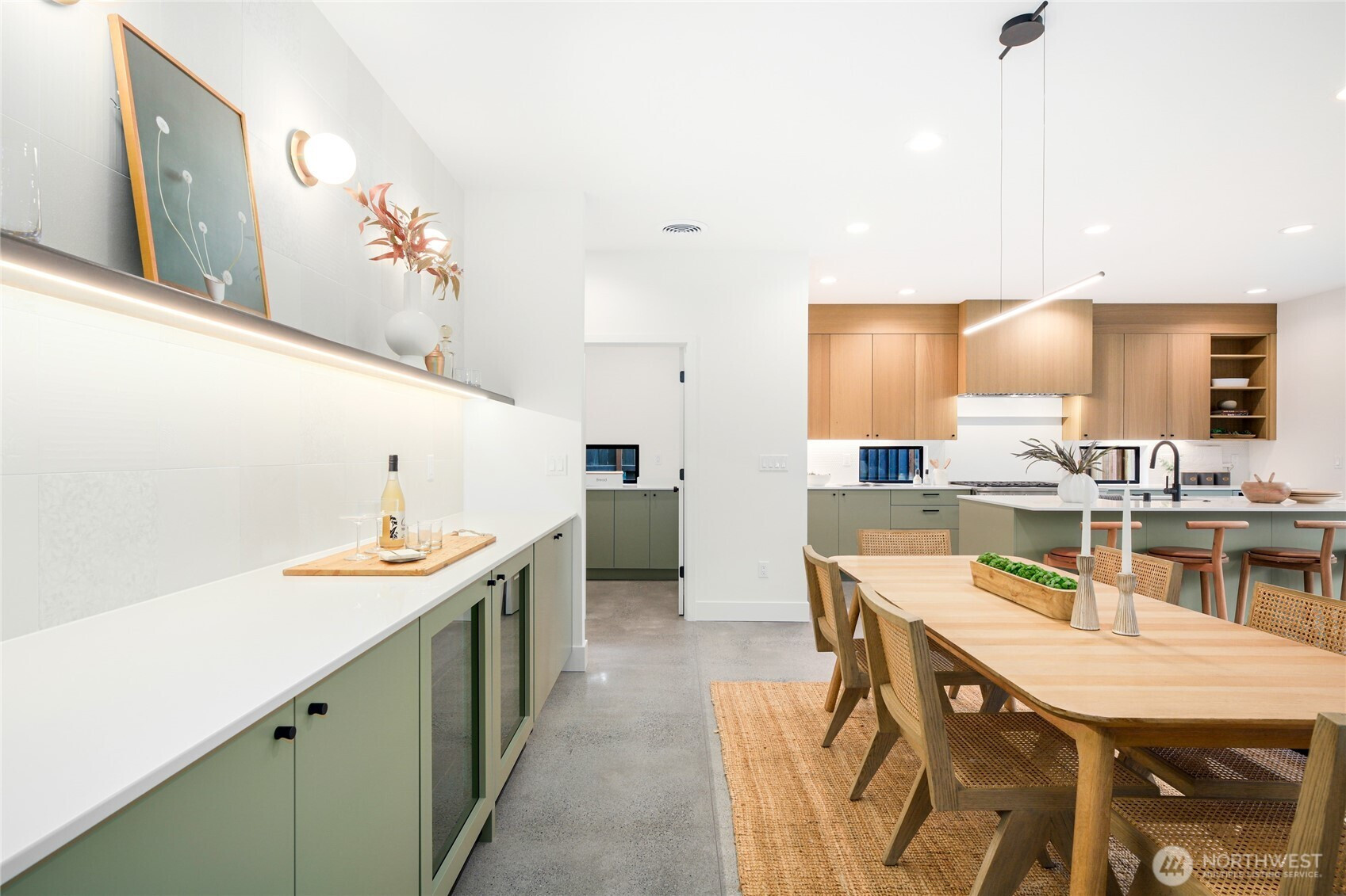 6816 128th Avenue NE, Kirkland, WA 98033