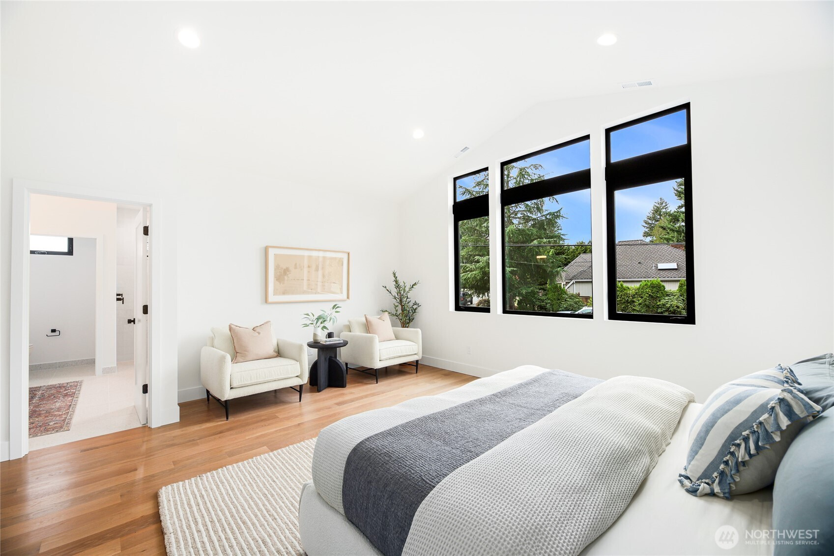 6816 128th Avenue NE, Kirkland, WA 98033