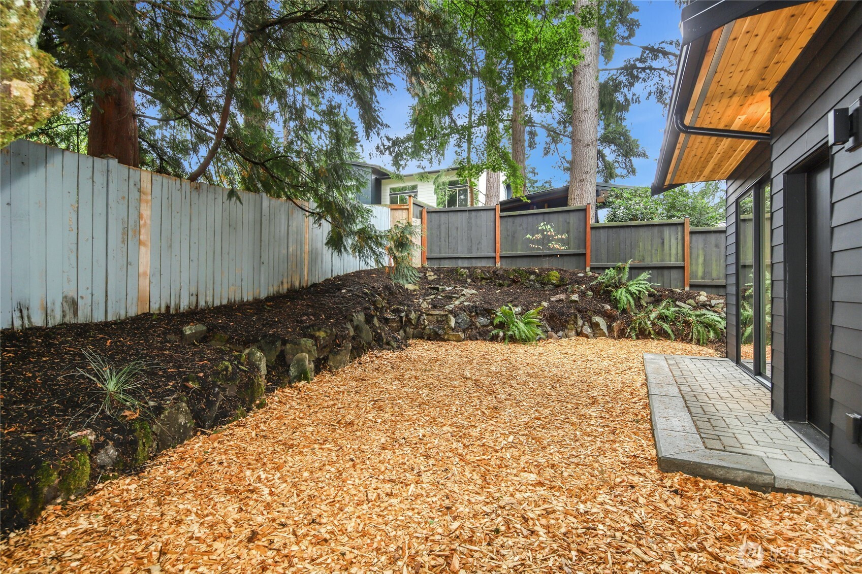 6816 128th Avenue NE, Kirkland, WA 98033