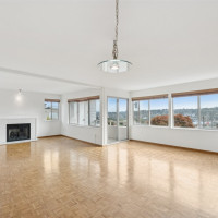 1964 26th Avenue W, Seattle, WA 98199