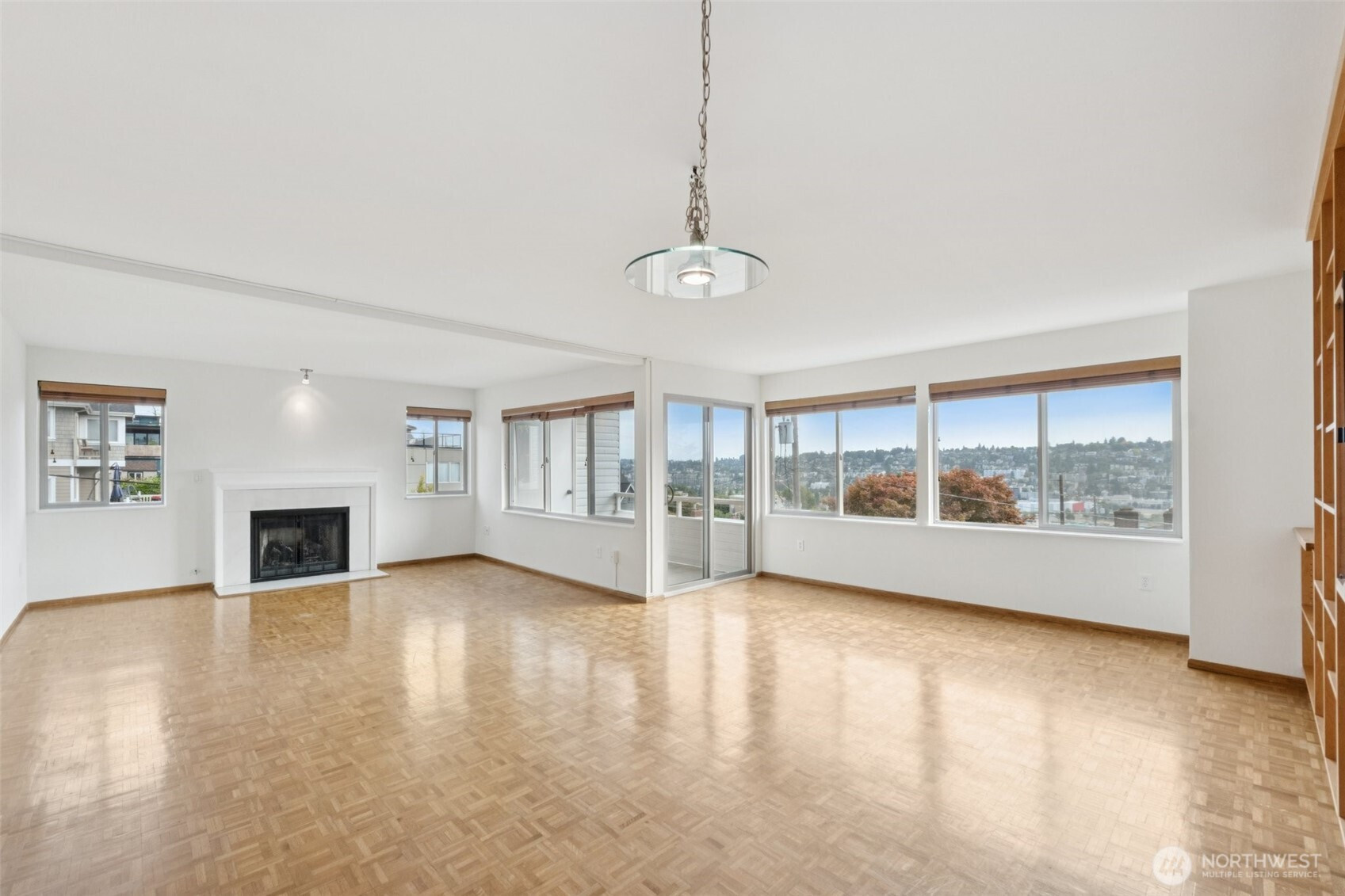 1964 26th Avenue W, Seattle, WA 98199