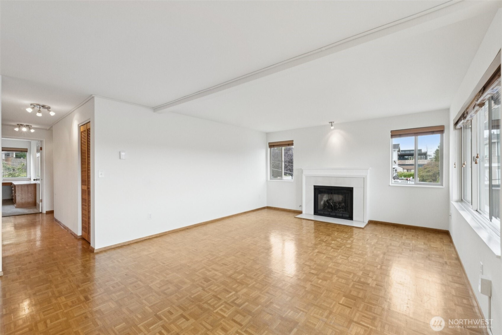 1964 26th Avenue W, Seattle, WA 98199