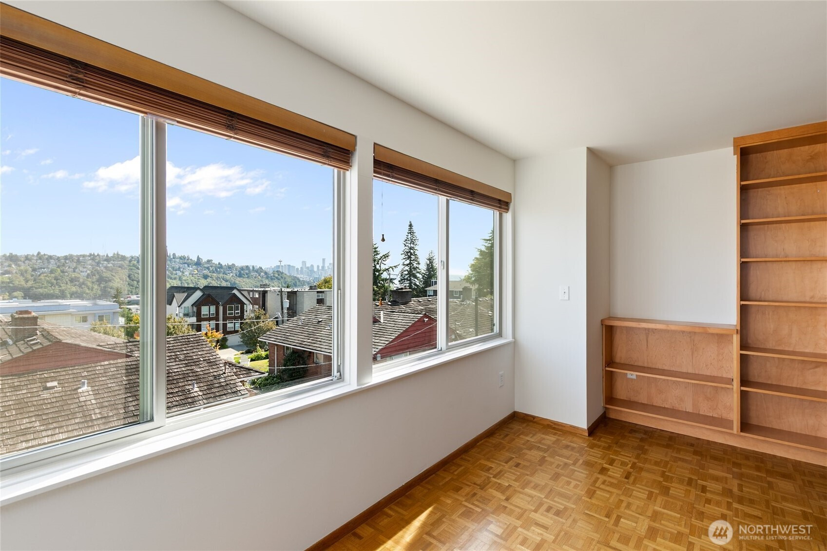 1964 26th Avenue W, Seattle, WA 98199