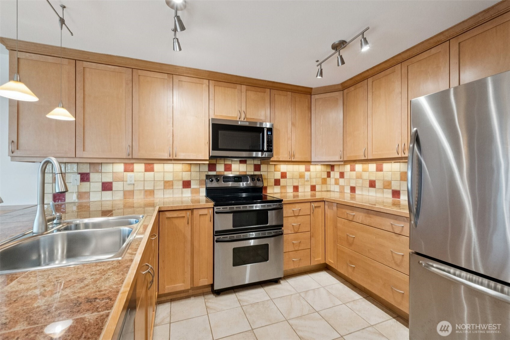 1964 26th Avenue W, Seattle, WA 98199