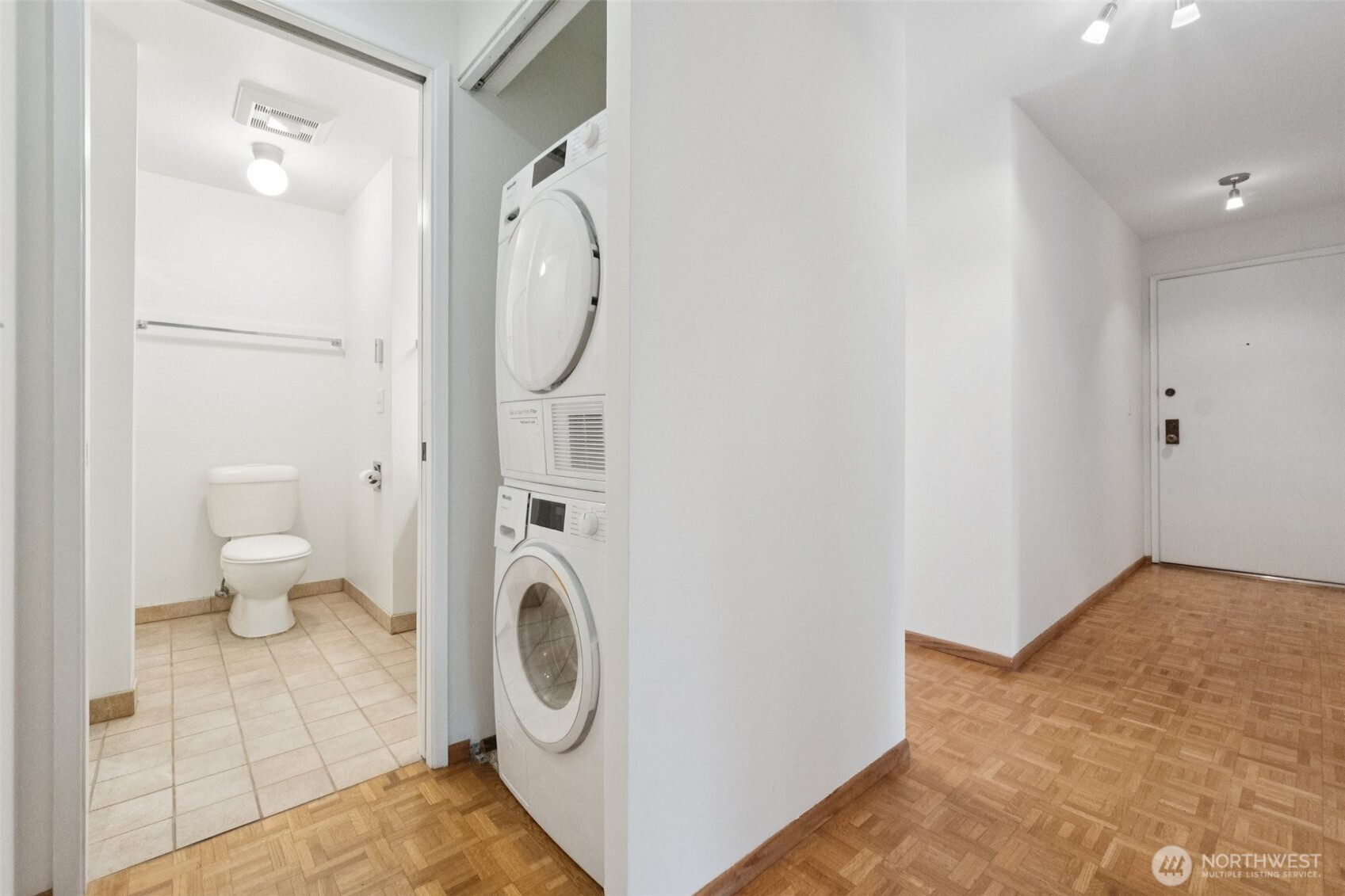 1964 26th Avenue W, Seattle, WA 98199