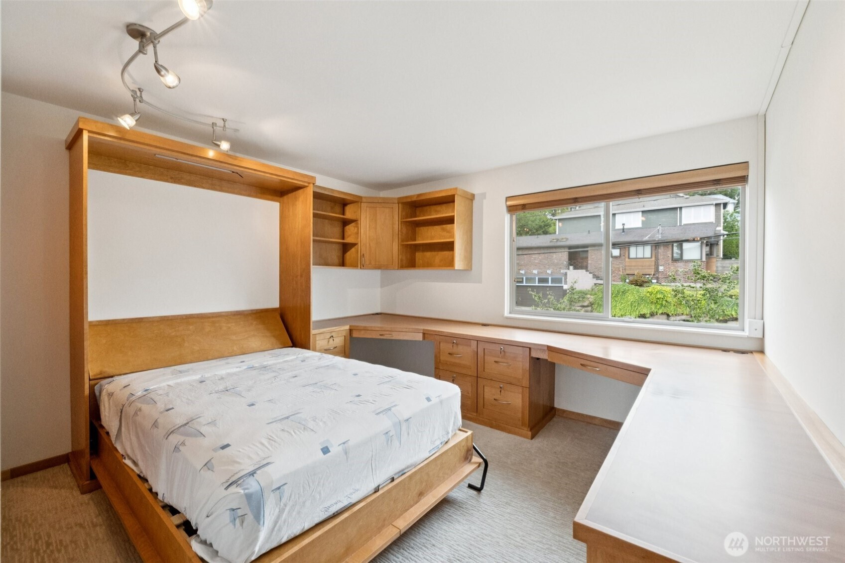 1964 26th Avenue W, Seattle, WA 98199