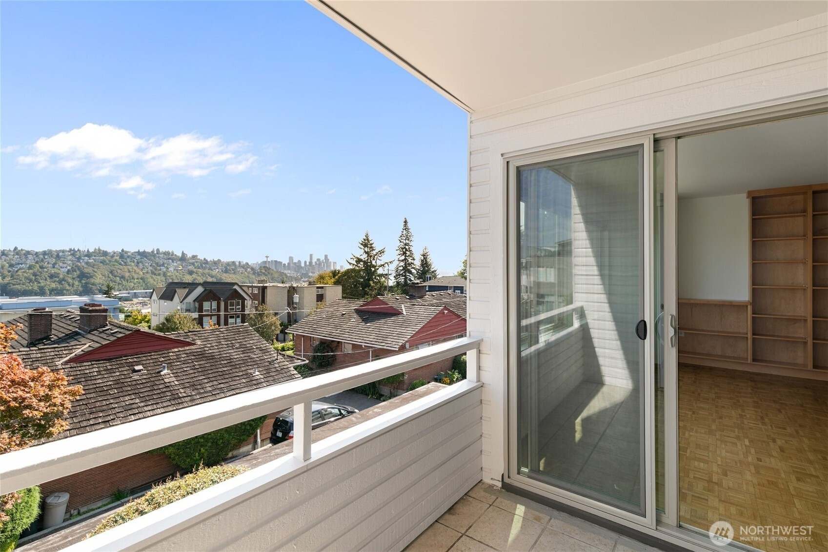 1964 26th Avenue W, Seattle, WA 98199