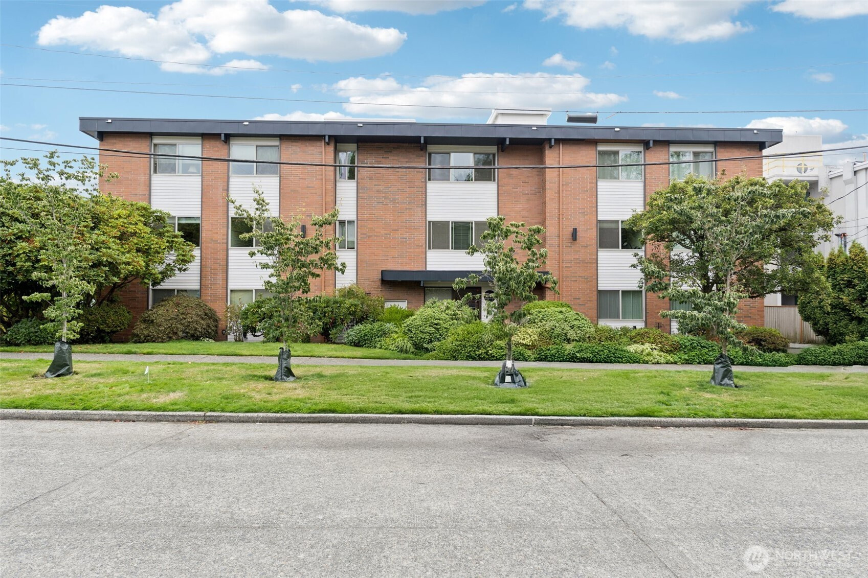 1964 26th Avenue W, Seattle, WA 98199