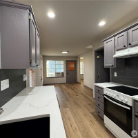 1162 Sinclair Way, Burlington, WA 98233