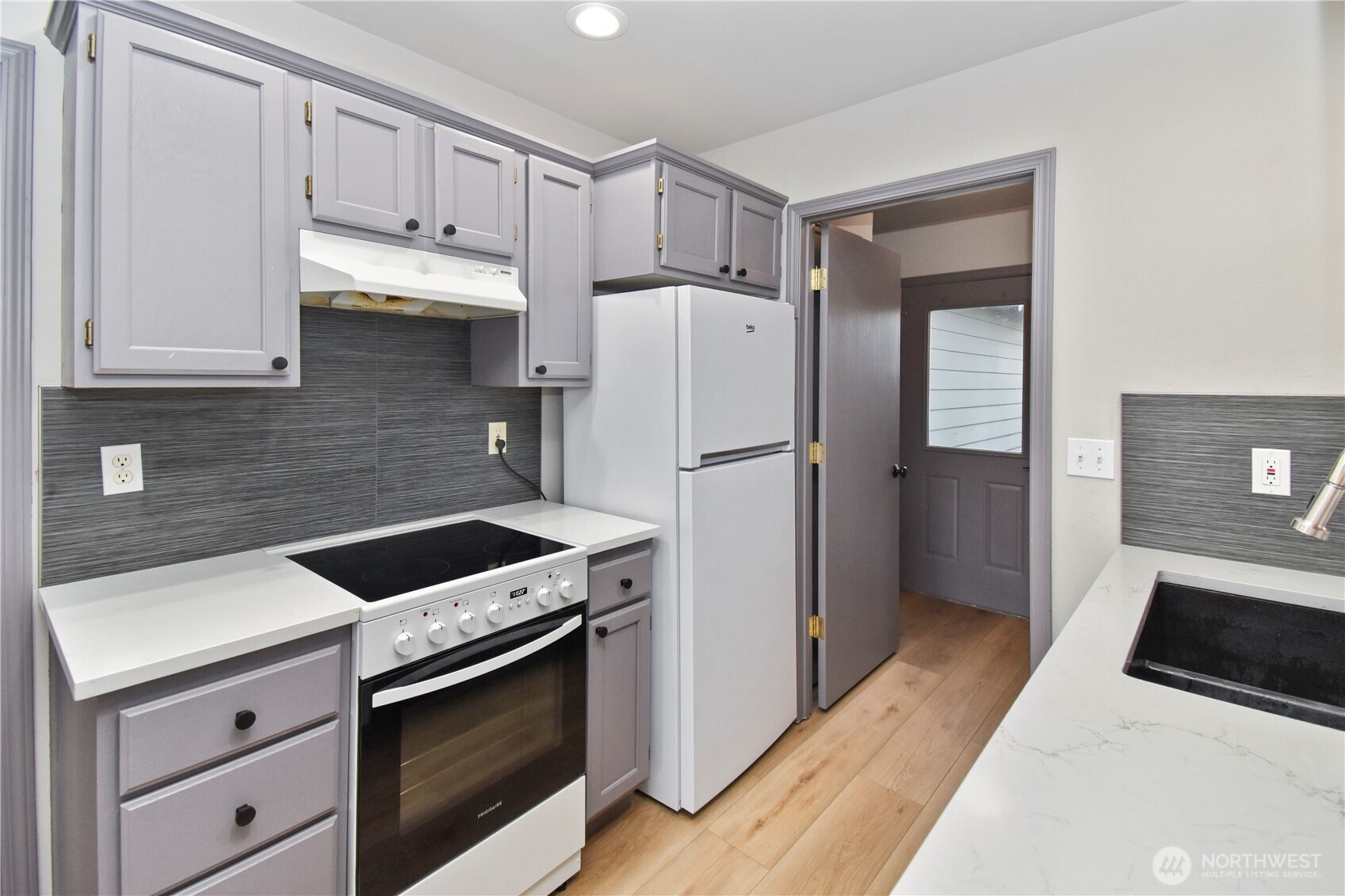 1162 Sinclair Way, Burlington, WA 98233