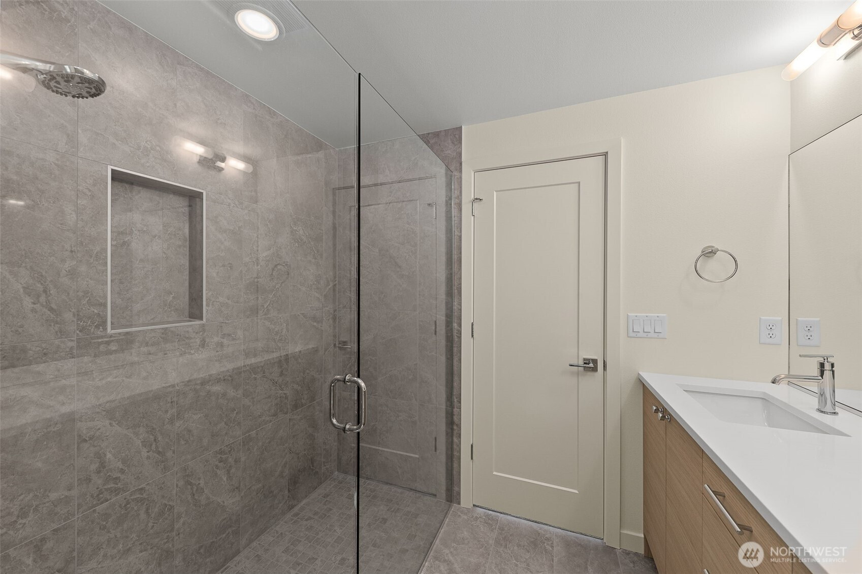 9225 A 14th Avenue NW, Seattle, WA 98117