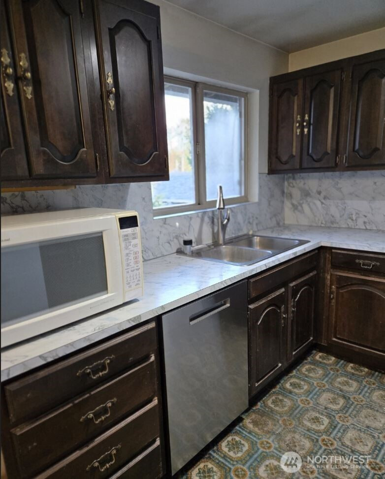 4316 NE 10th Street, Renton, WA 98059