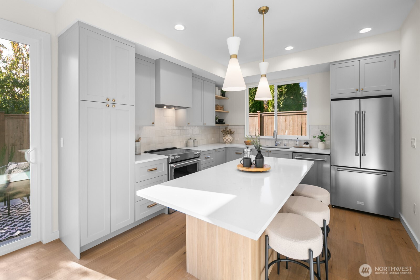 10045 8th Avenue NW, Seattle, WA 98177