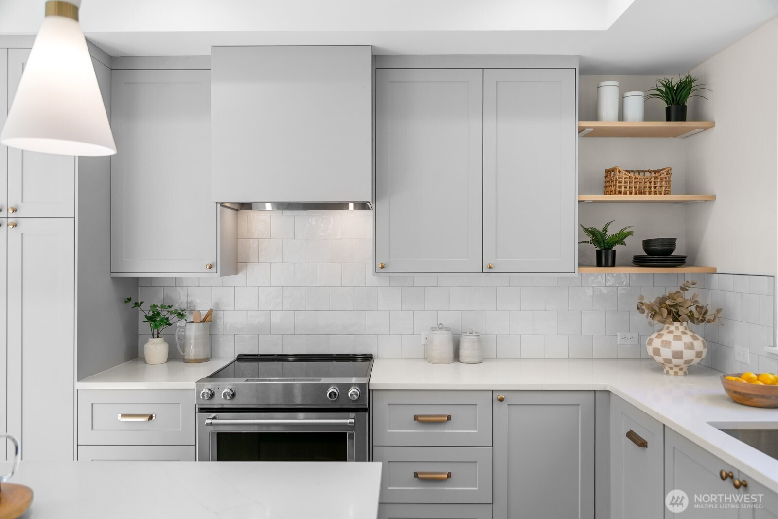 10045 8th Avenue NW, Seattle, WA 98177