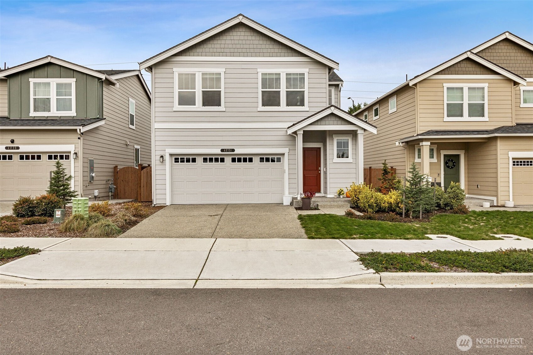 4221 Savannah Loop NE, Olympia, WA 98516