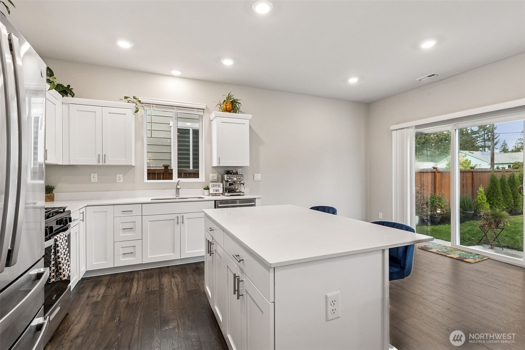 4221 Savannah Loop NE, Olympia, WA 98516