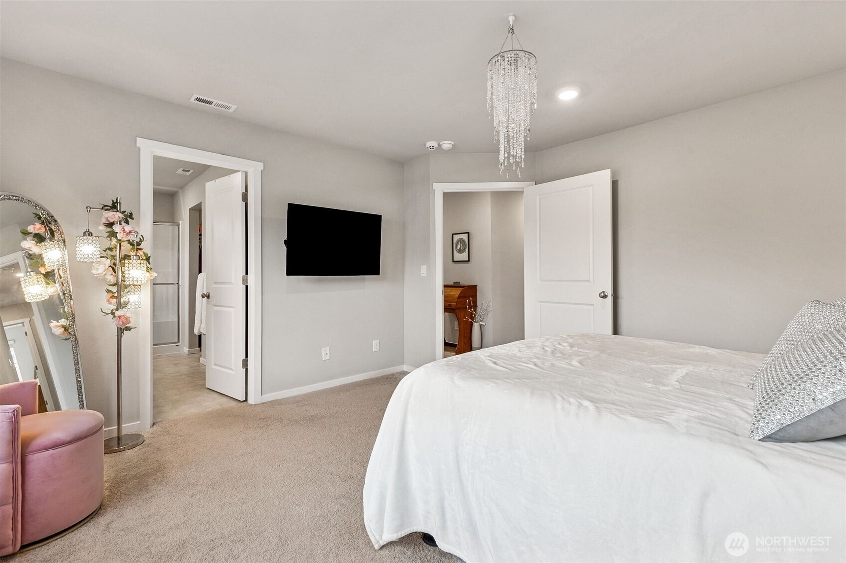 4221 Savannah Loop NE, Olympia, WA 98516