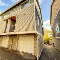 1006 N 39th Street, Seattle, WA 98103