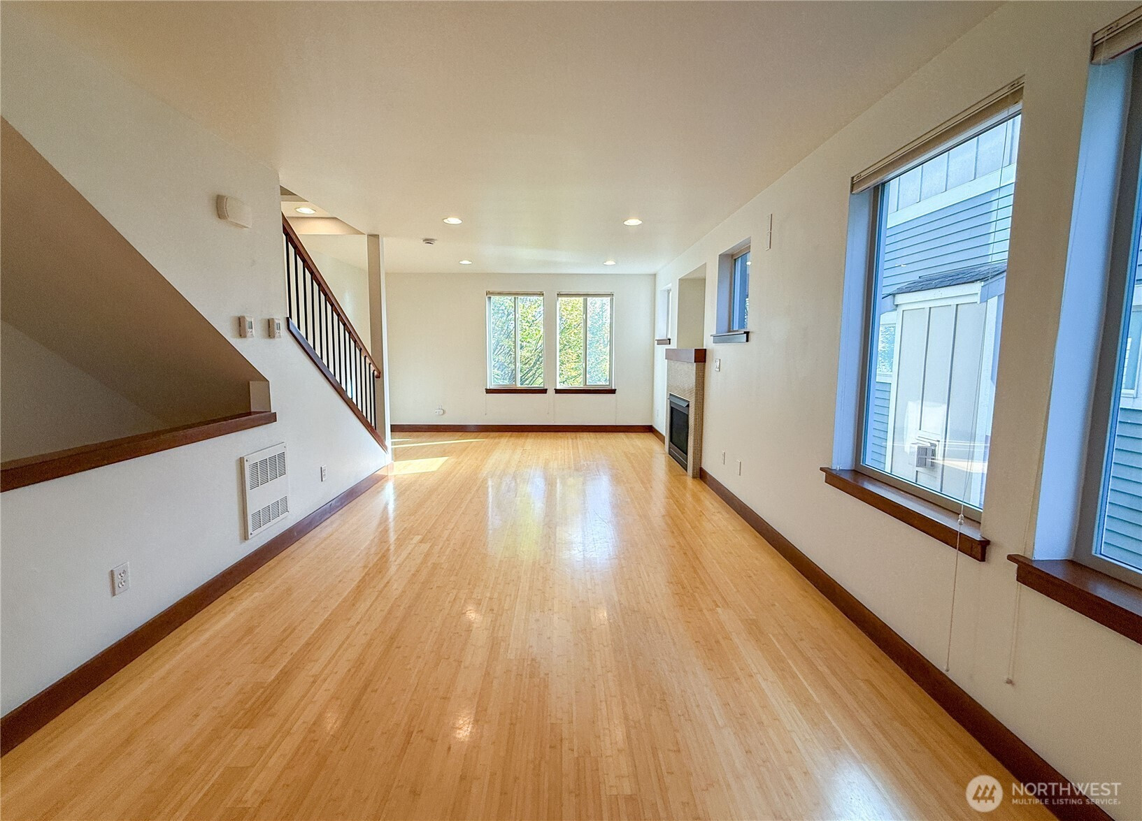 1006 N 39th Street, Seattle, WA 98103