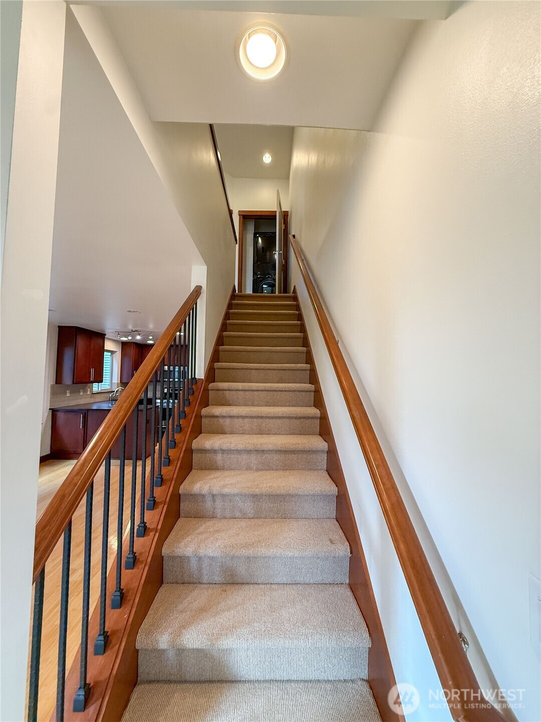 1006 N 39th Street, Seattle, WA 98103