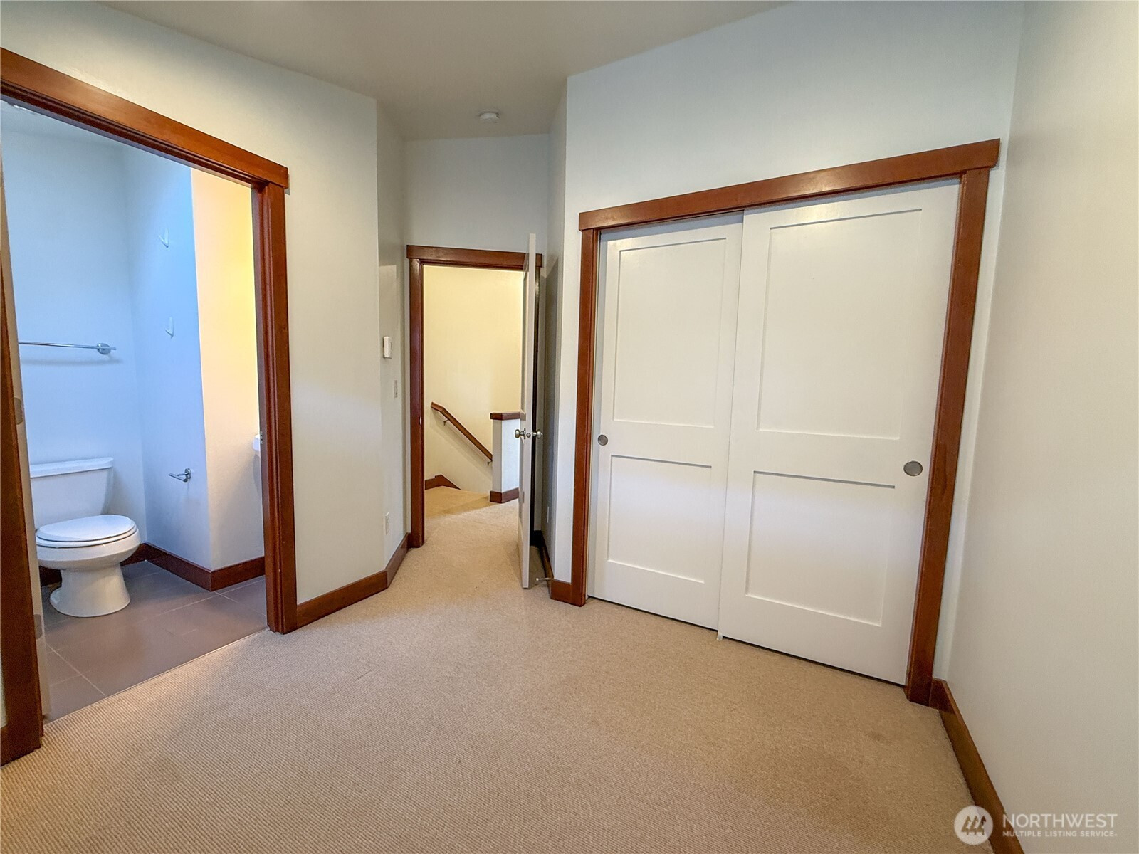 1006 N 39th Street, Seattle, WA 98103