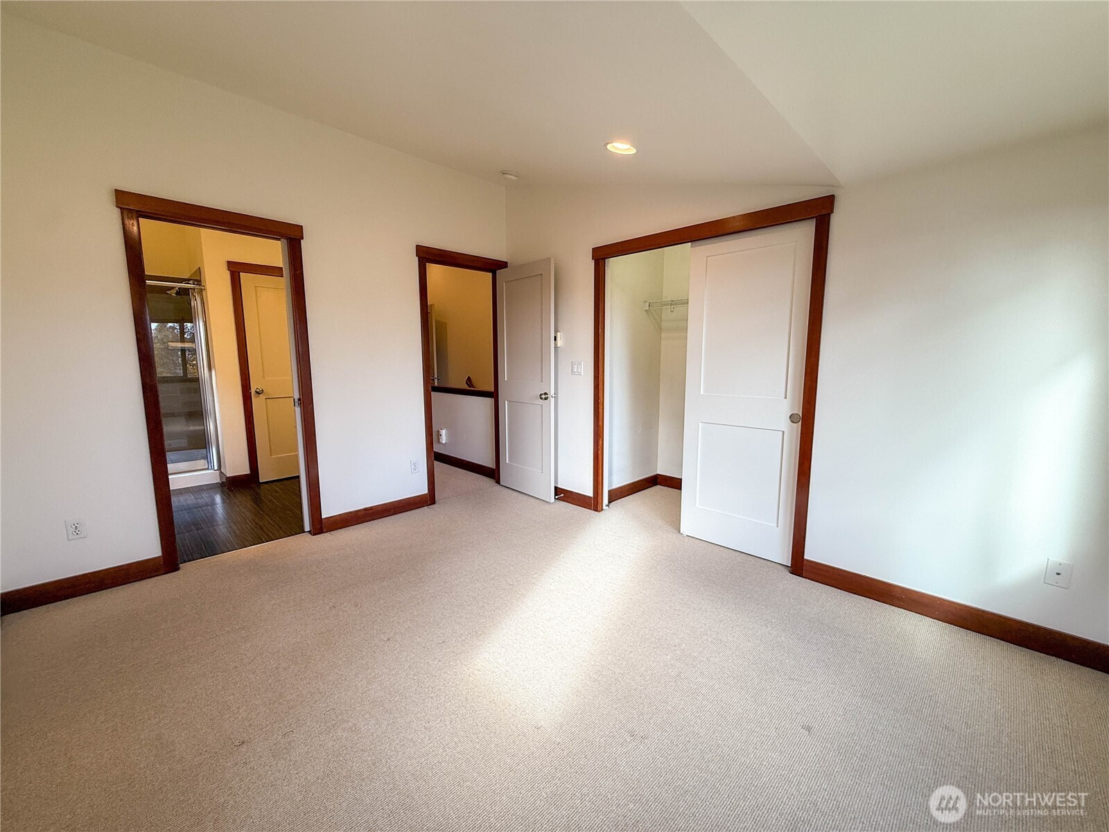 1006 N 39th Street, Seattle, WA 98103