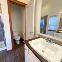 1006 N 39th Street, Seattle, WA 98103