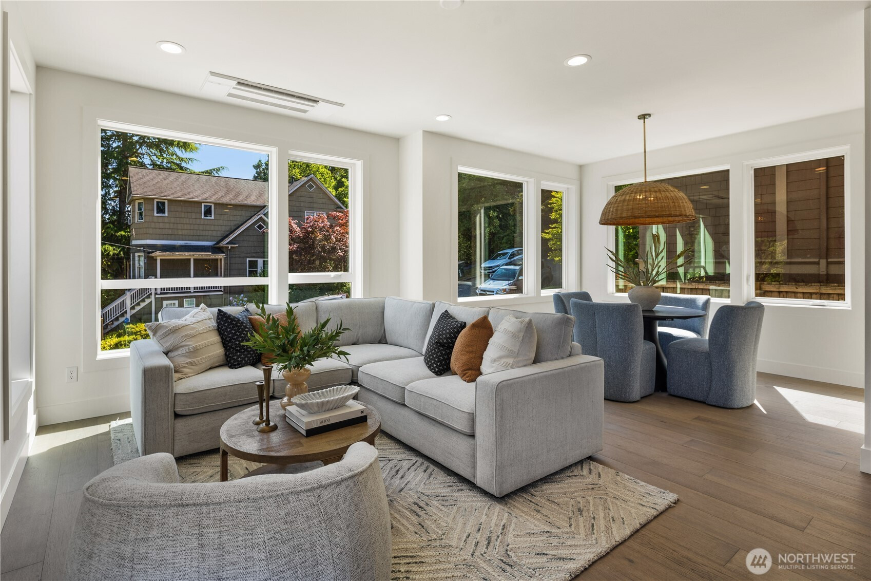 2618 E Roy Street, Seattle, WA 98112