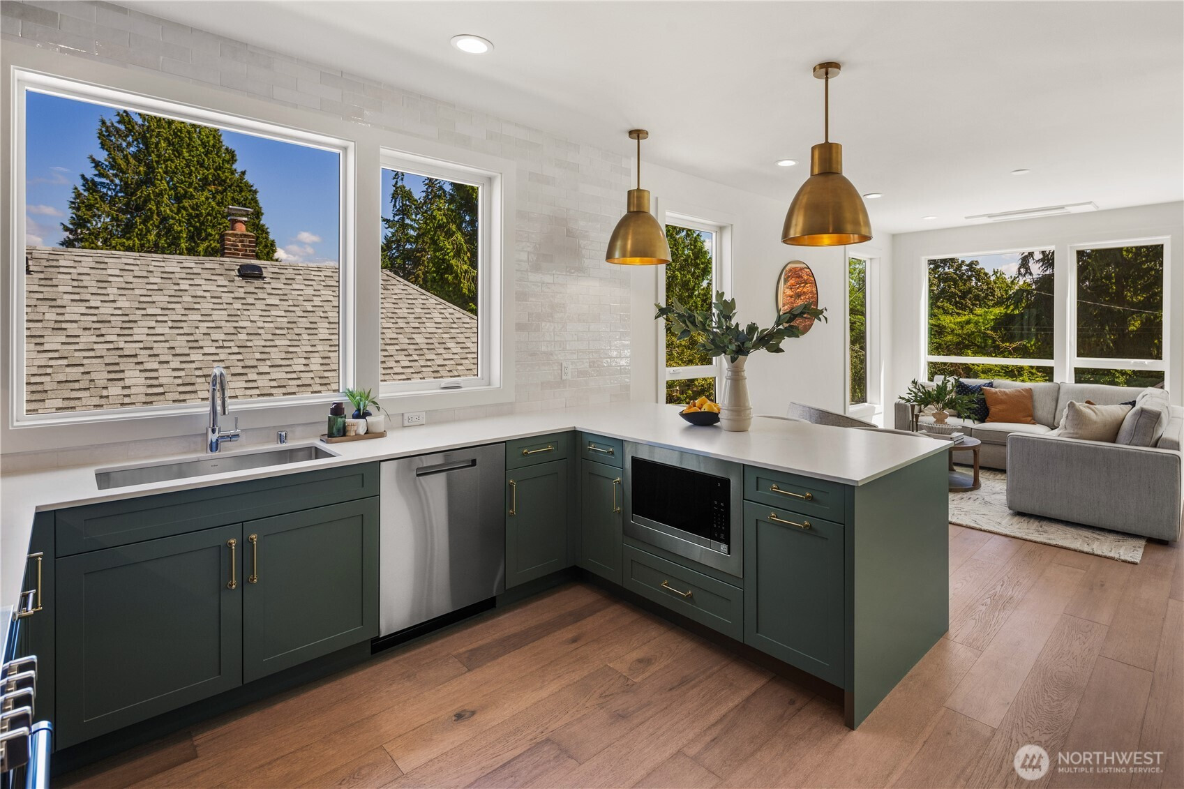 2618 E Roy Street, Seattle, WA 98112