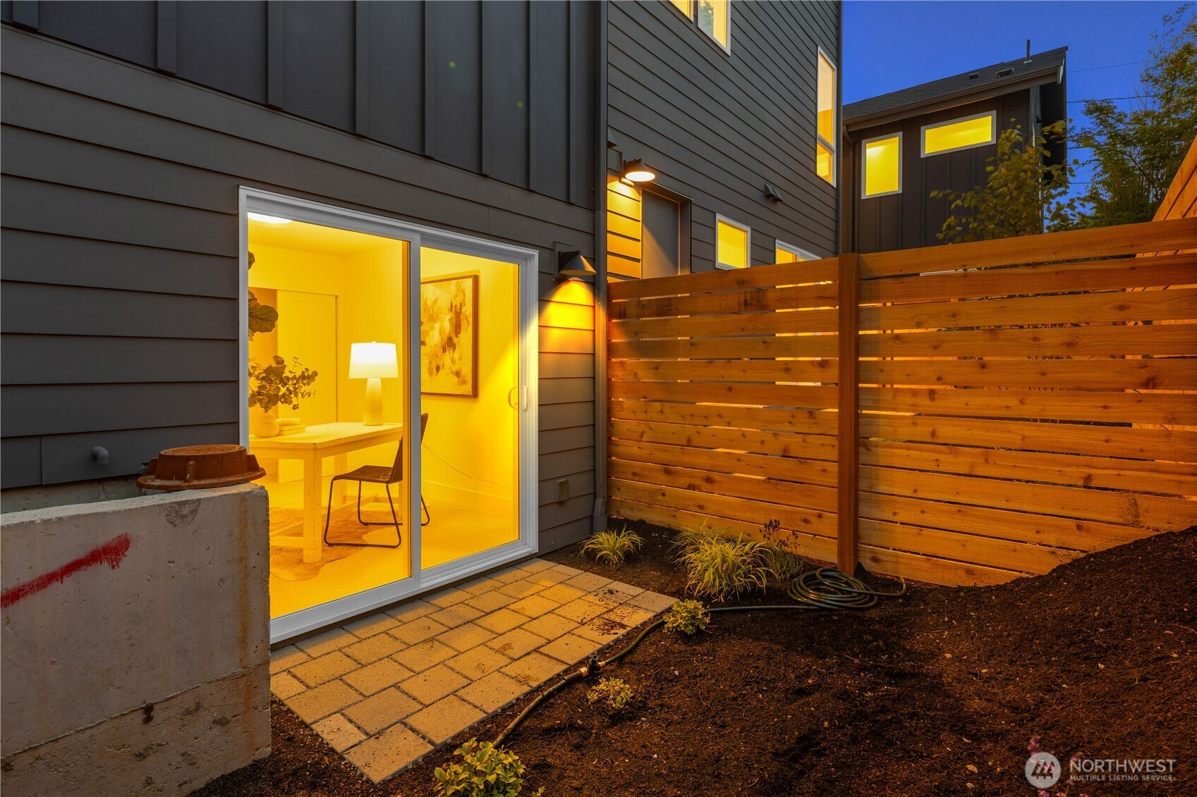 2618 E Roy Street, Seattle, WA 98112