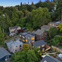 2618 E Roy Street, Seattle, WA 98112