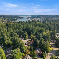 9712 41st Avenue NW, Gig Harbor, WA 98332