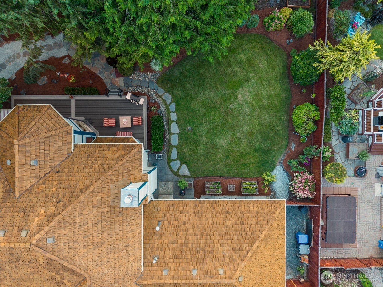 9712 41st Avenue NW, Gig Harbor, WA 98332