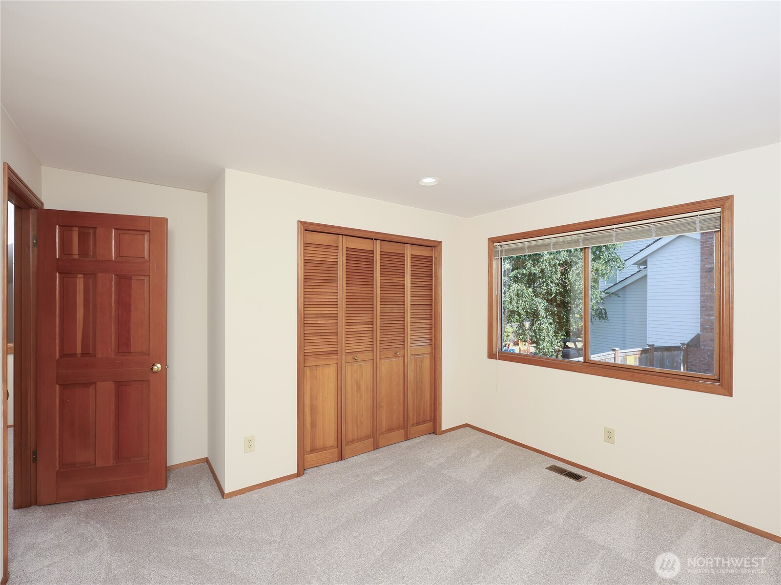 10705 57th Place W, Mukilteo, WA 98275